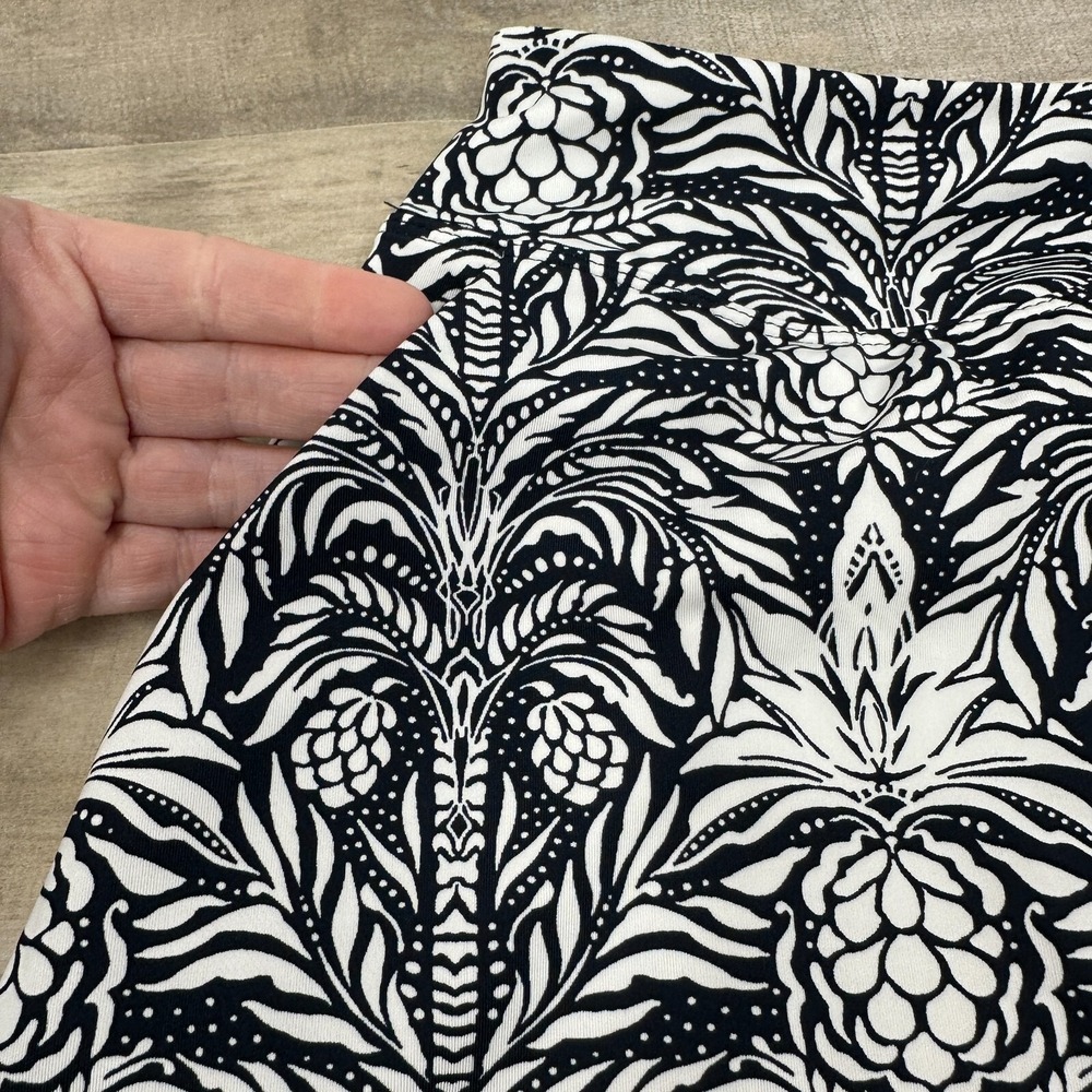 NWT~Tommy Bahama Active Size X-Small Black/White Pineapple‎ Print~Skort~Pockets - Picture 7 of 11